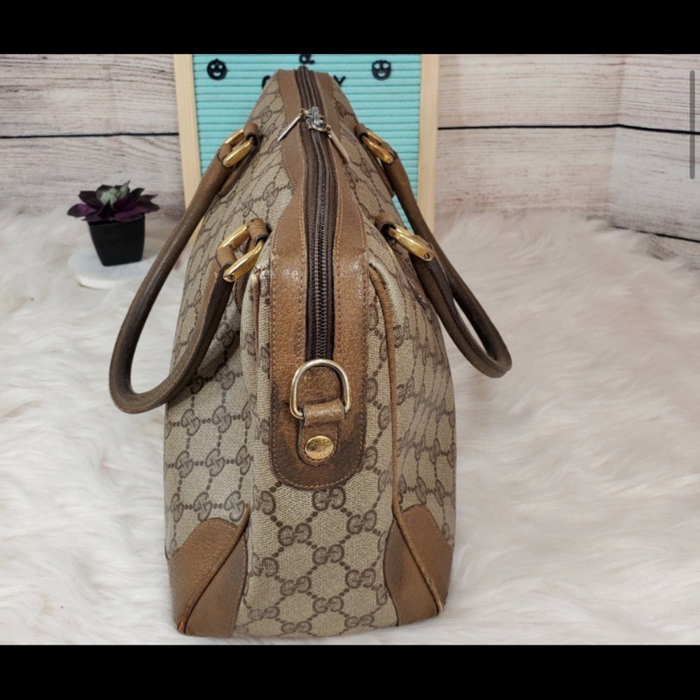 Authentic Gucci Purse - Picture 4 of 5